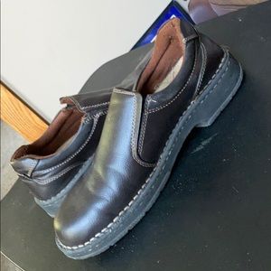 Men’s dress shoes 9 1/2